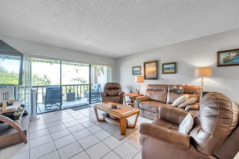 1806 Mariner Drive Tarpon Springs FL 34689
