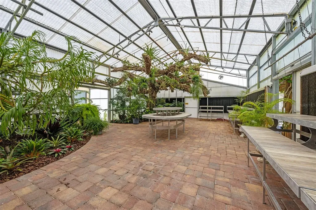 11901 Fort King Highway Thonotosassa FL 33592