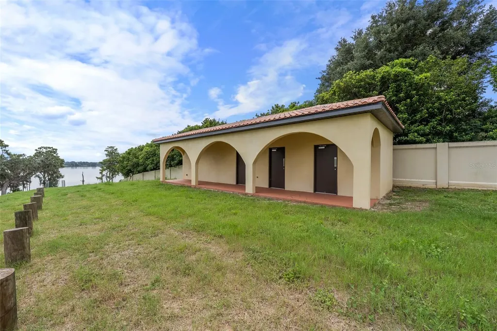 11901 Fort King Highway Thonotosassa FL 33592
