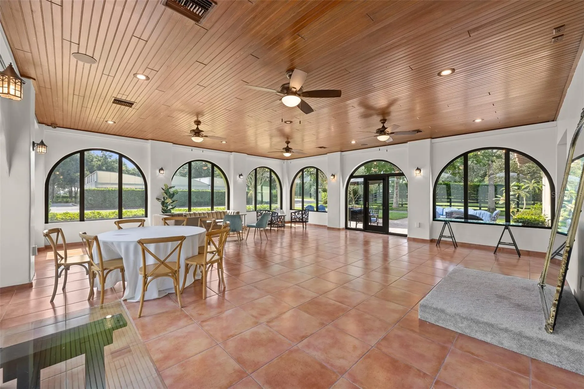 11901 Fort King Highway Thonotosassa FL 33592
