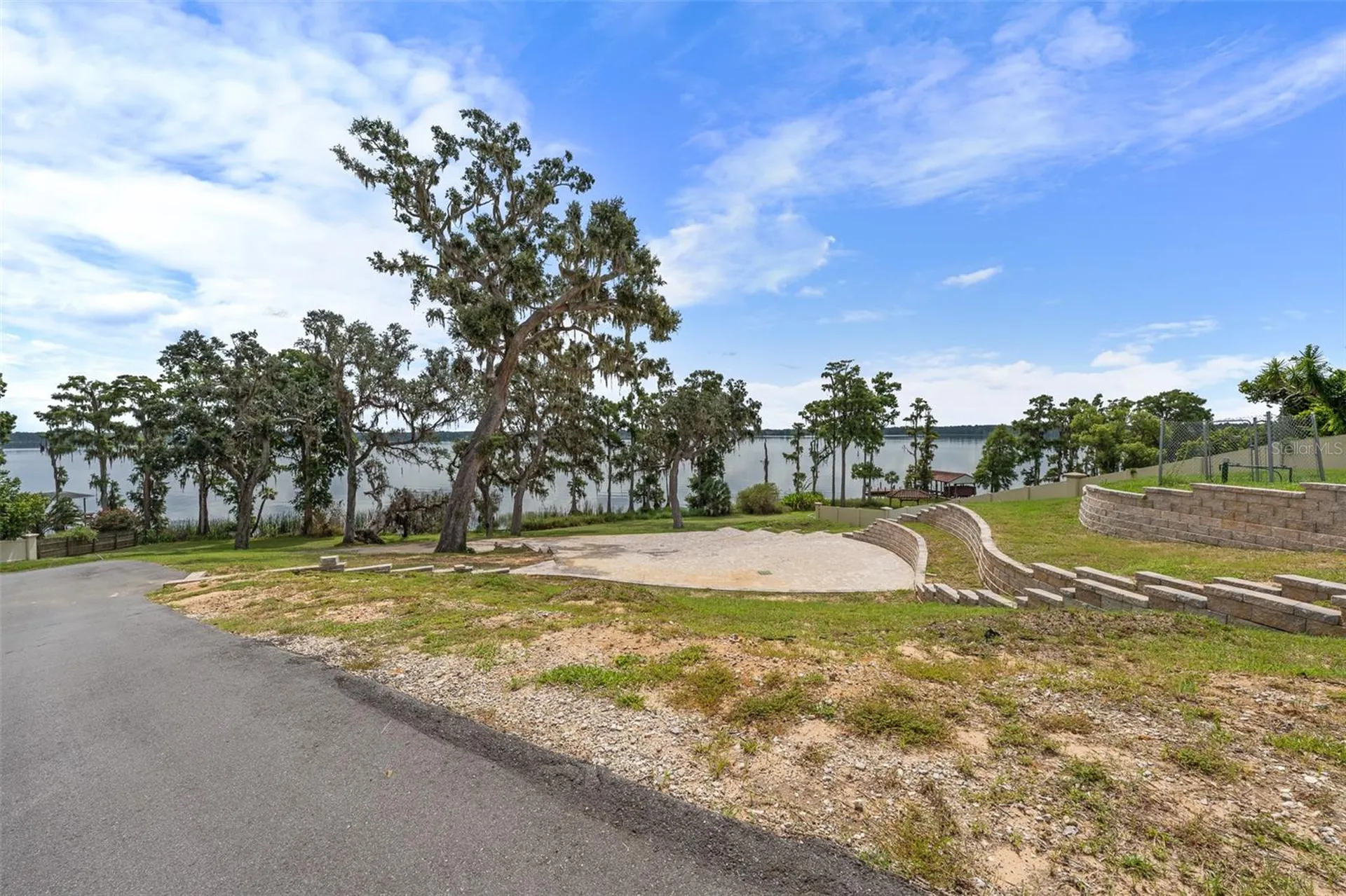 11901 Fort King Highway Thonotosassa FL 33592