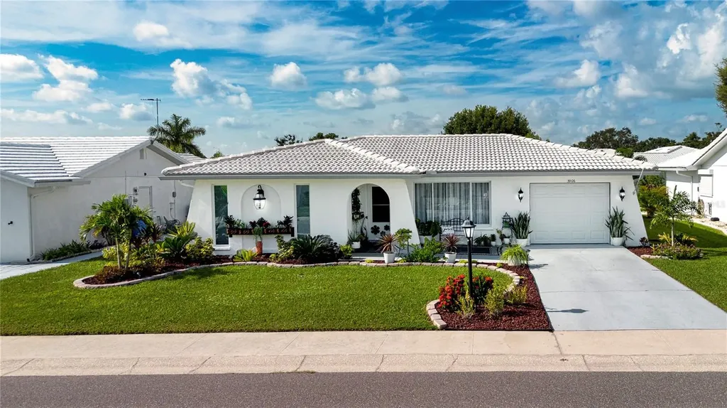 3906 Chinaberry Road Bradenton FL 34208