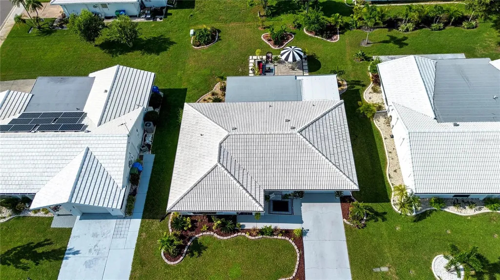 3906 Chinaberry Road Bradenton FL 34208