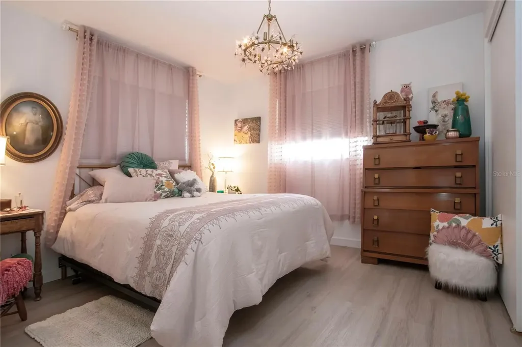 3906 Chinaberry Road Bradenton FL 34208