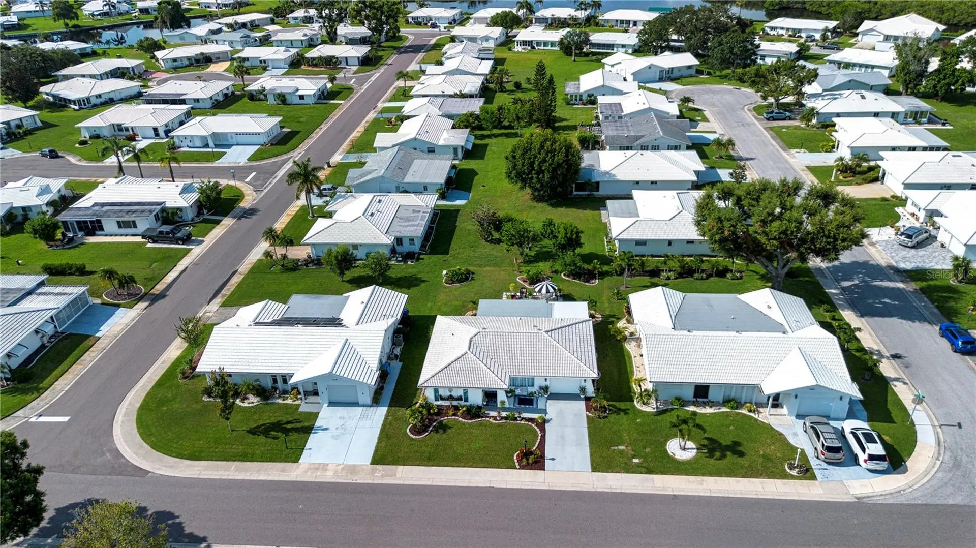 3906 Chinaberry Road Bradenton FL 34208