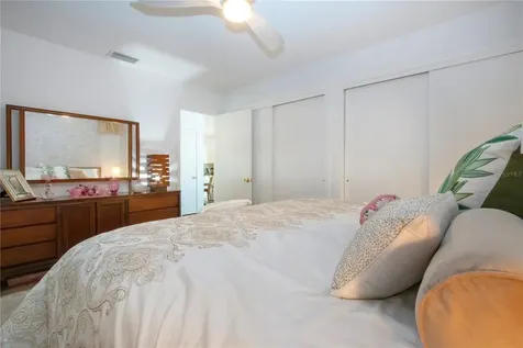 3906 Chinaberry Road Bradenton FL 34208