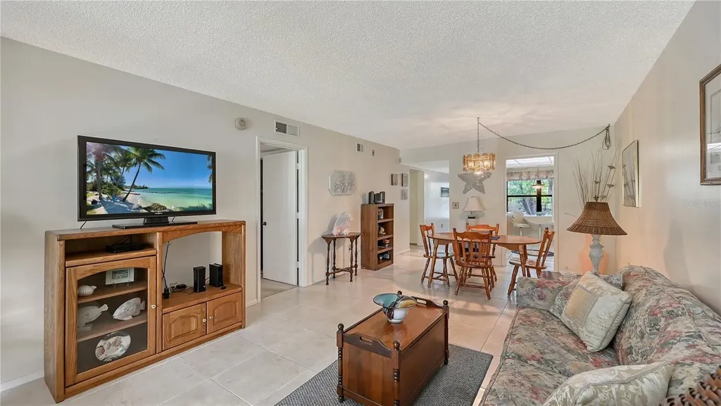 625 30th Avenue W Bradenton FL 34205