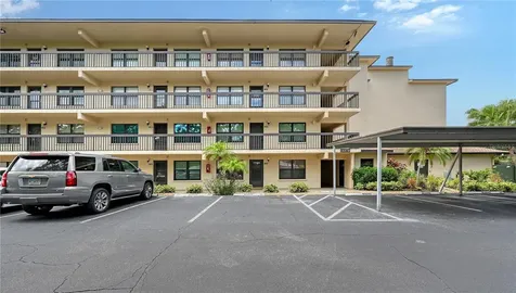 625 30th Avenue W Bradenton FL 34205