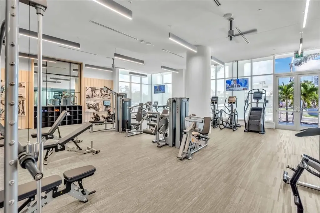 301 Quay Commons Sarasota FL 34236
