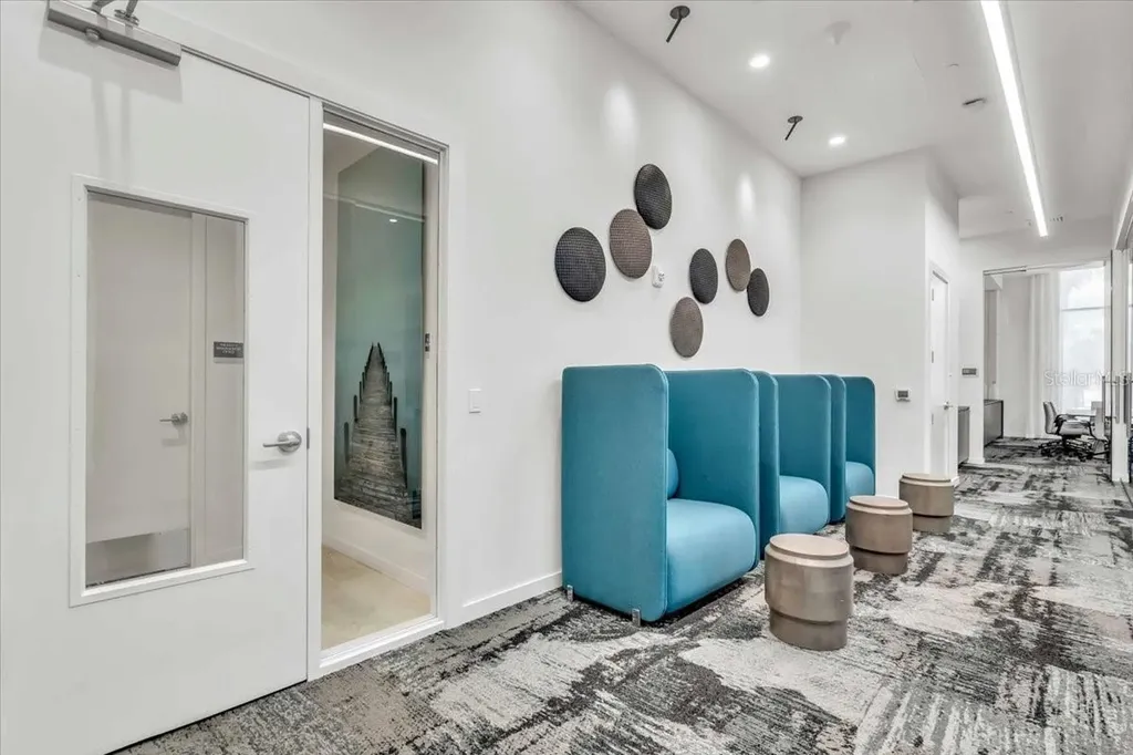 301 Quay Commons Sarasota FL 34236