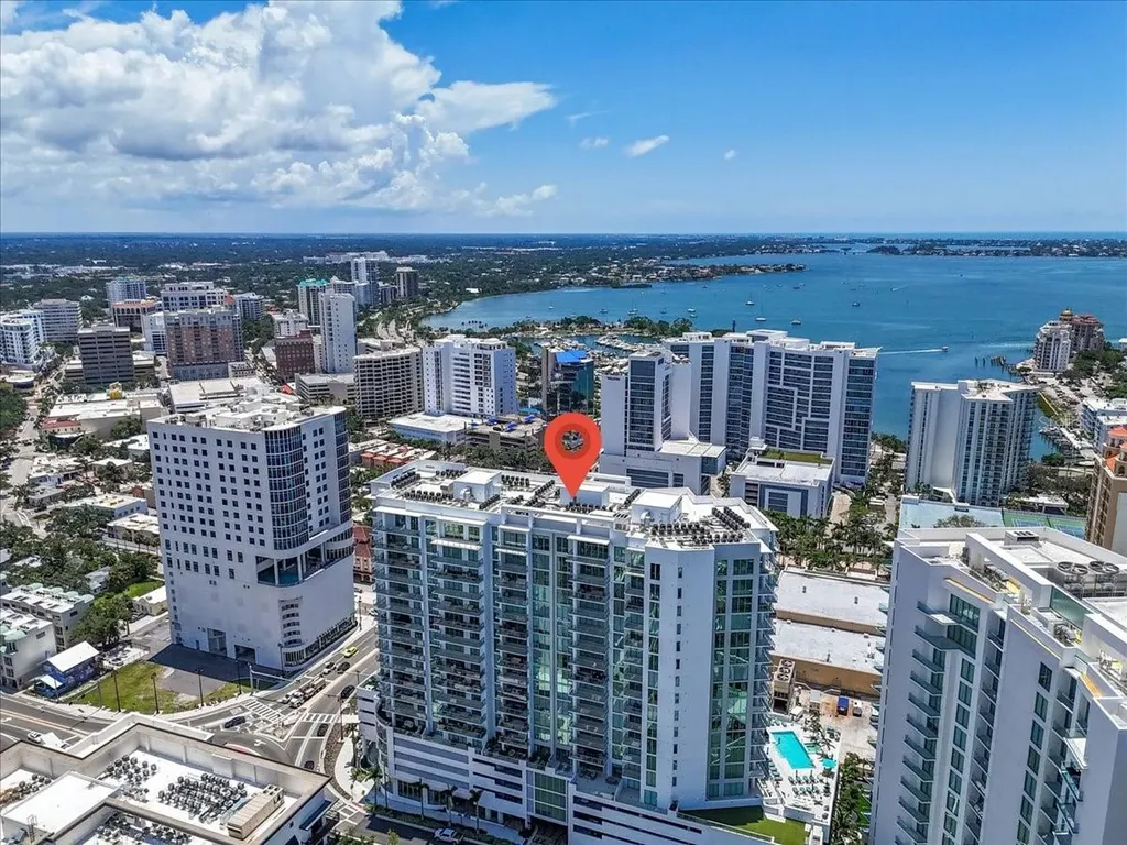 301 Quay Commons Sarasota FL 34236