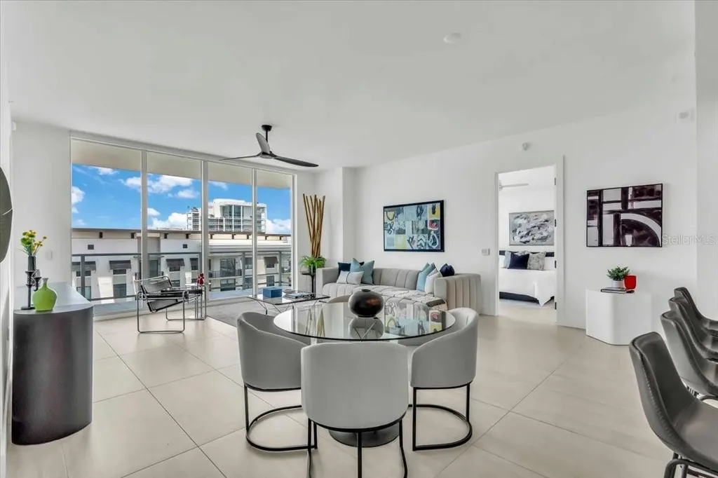 301 Quay Commons Sarasota FL 34236