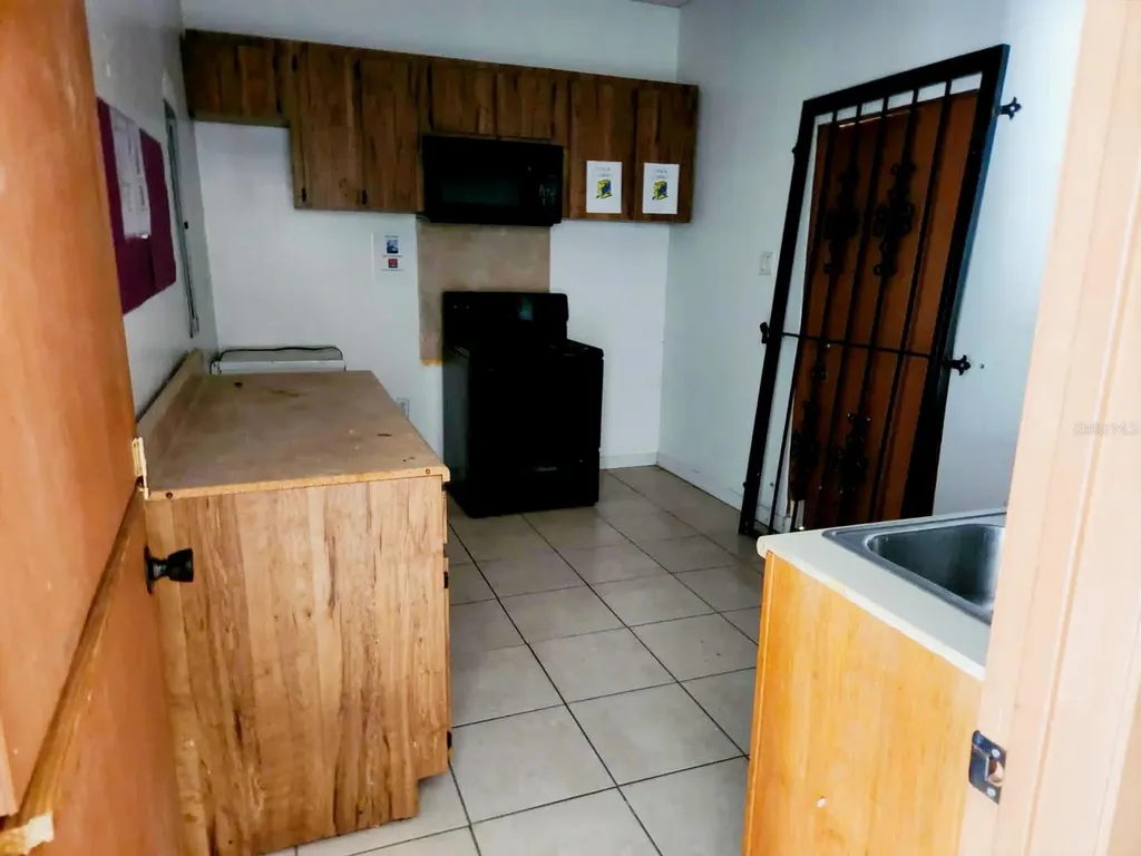 4837 Martin Luther King Drive Bowling Green FL 33834