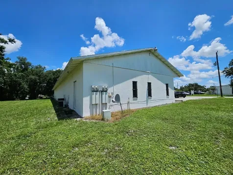 4837 Martin Luther King Drive Bowling Green FL 33834