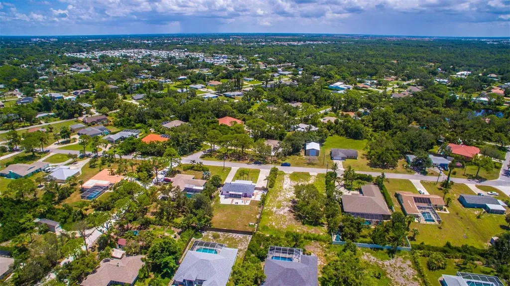 2450 Alamander Avenue Englewood FL 34223