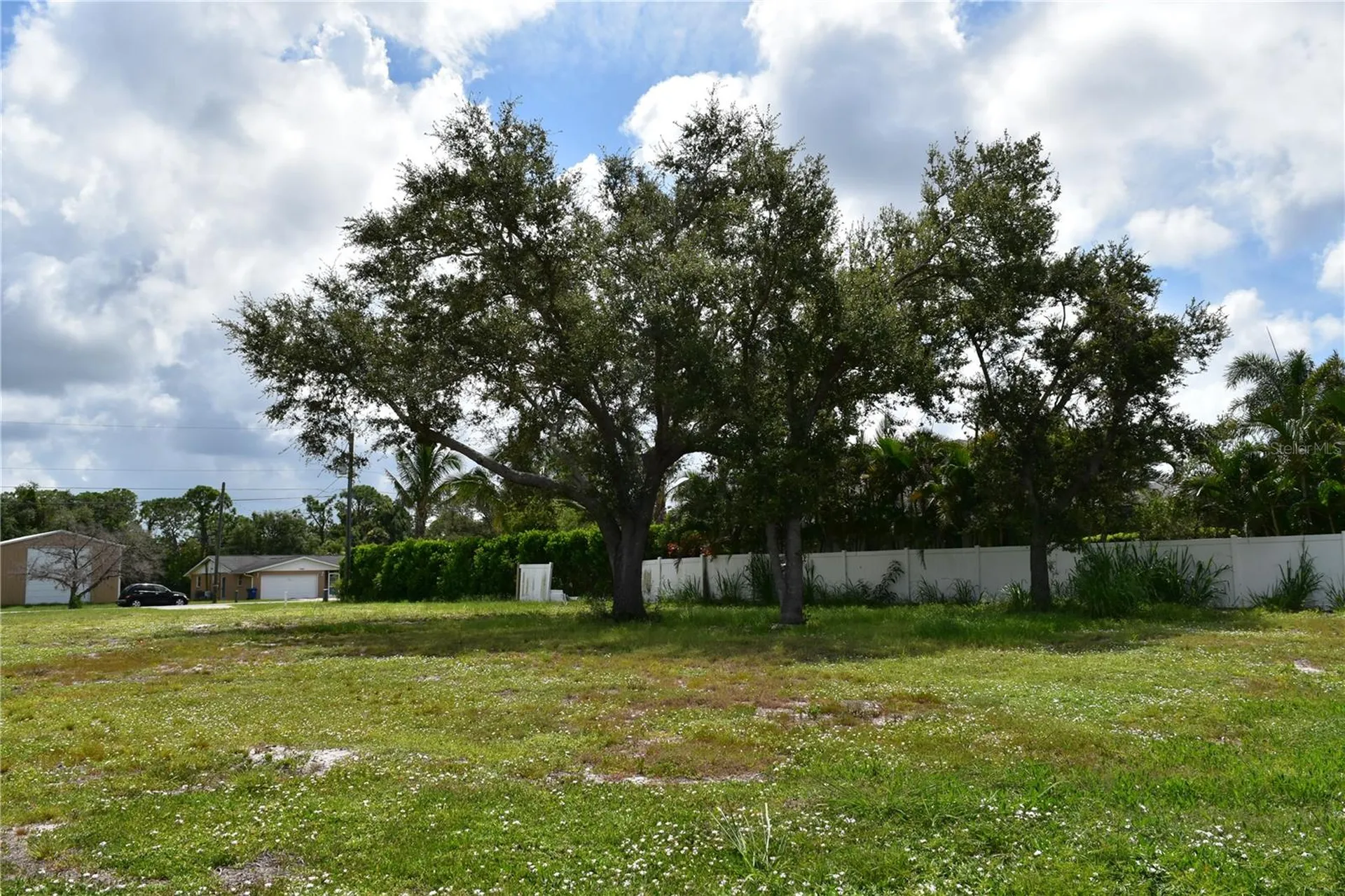 2450 Alamander Avenue Englewood FL 34223