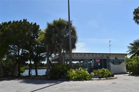 2450 Alamander Avenue Englewood FL 34223