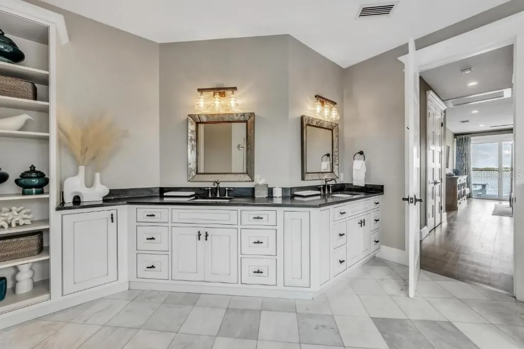 112 11th Street S Bradenton Beach FL 34217