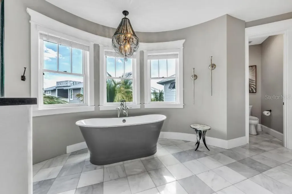 112 11th Street S Bradenton Beach FL 34217