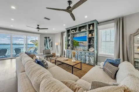 112 11th Street S Bradenton Beach FL 34217