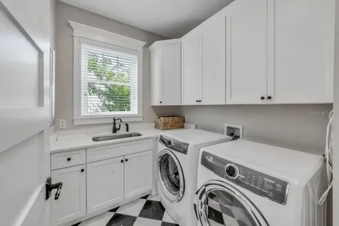112 11th Street S Bradenton Beach FL 34217
