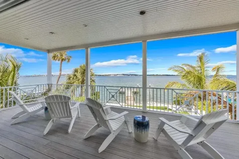 112 11th Street S Bradenton Beach FL 34217