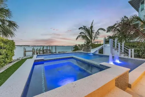 112 11th Street S Bradenton Beach FL 34217