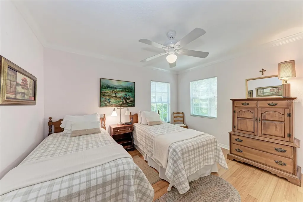 516 Howard Court Sarasota FL 34236