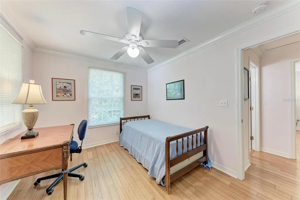 516 Howard Court Sarasota FL 34236