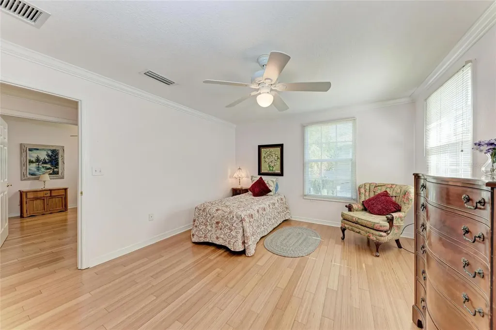 516 Howard Court Sarasota FL 34236