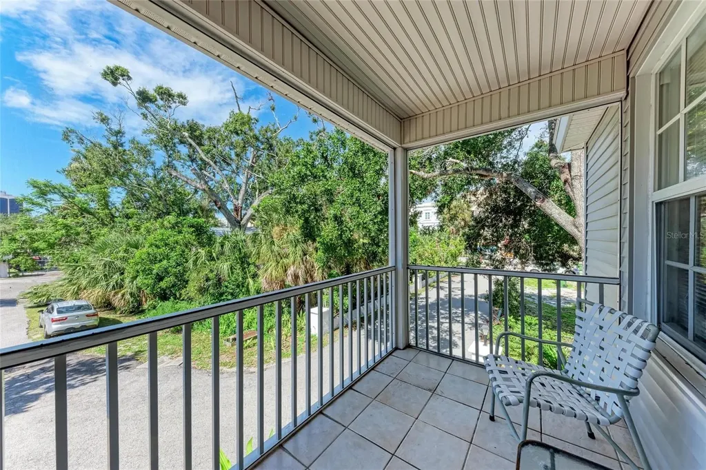 516 Howard Court Sarasota FL 34236