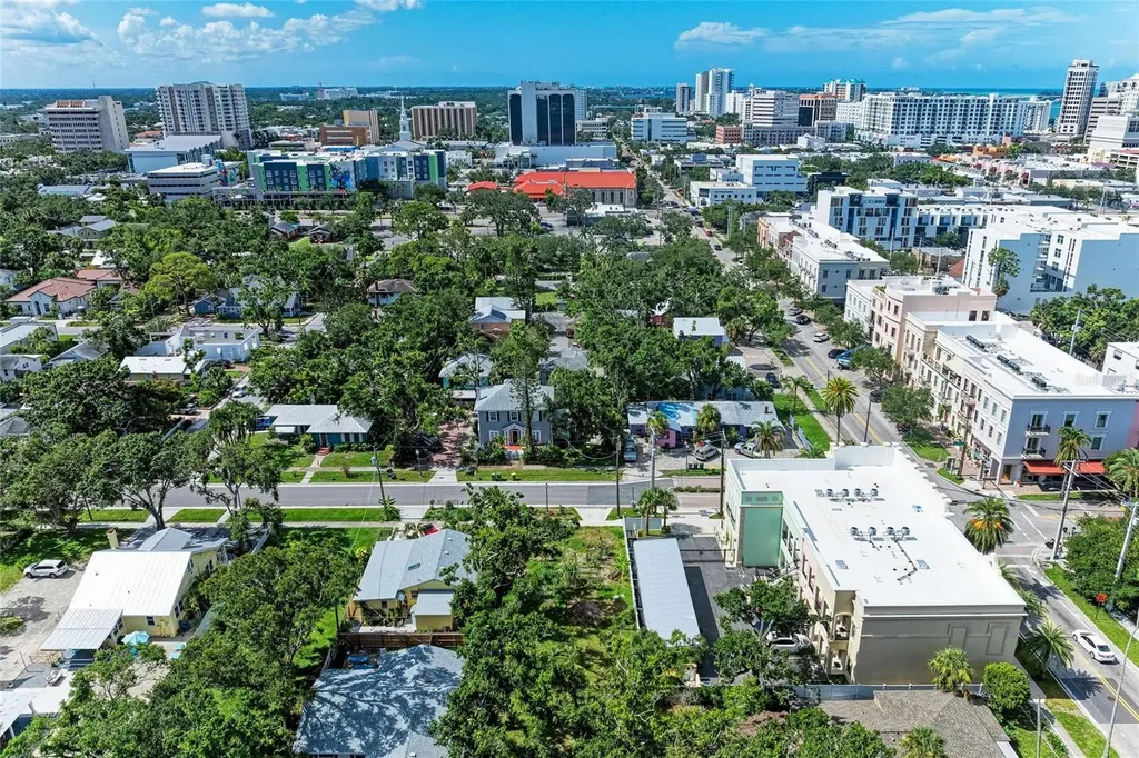 516 Howard Court Sarasota FL 34236
