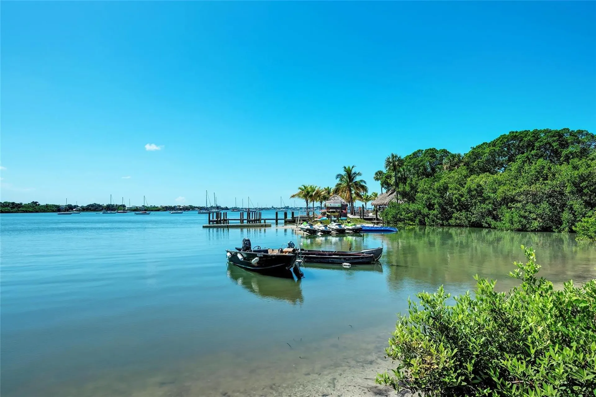 516 Howard Court Sarasota FL 34236