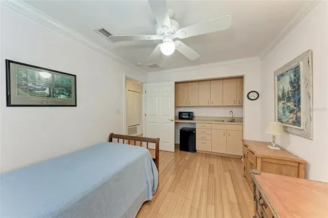 516 Howard Court Sarasota FL 34236