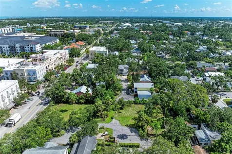 516 Howard Court Sarasota FL 34236