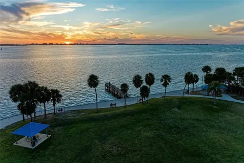 516 Howard Court Sarasota FL 34236