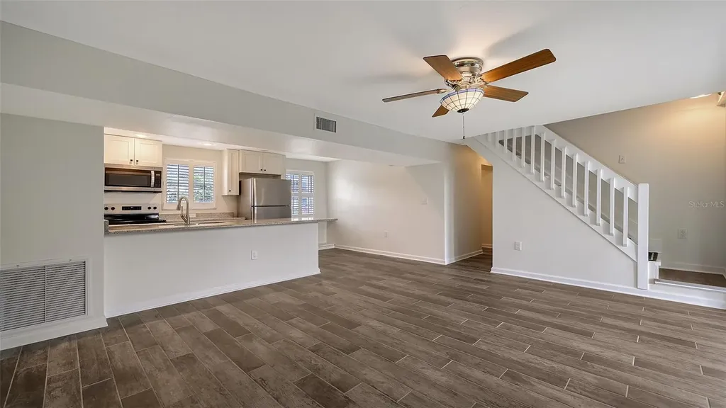 560 Cedar Street Longboat Key FL 34228