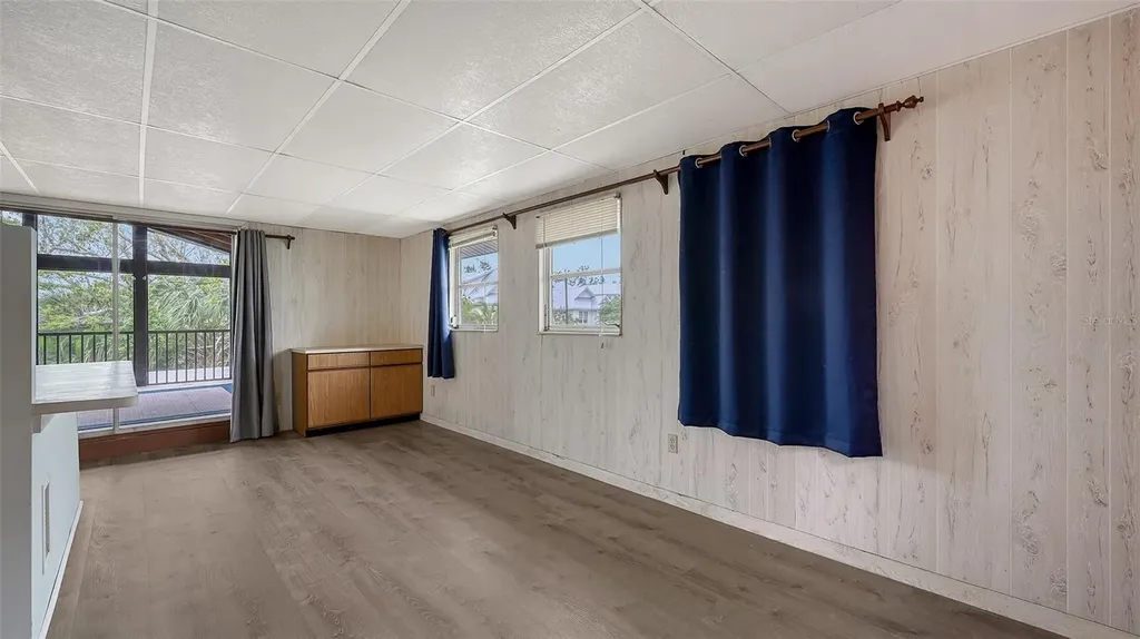 560 Cedar Street Longboat Key FL 34228