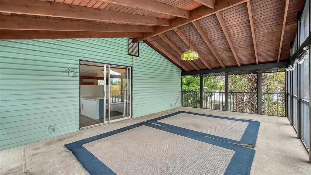 560 Cedar Street Longboat Key FL 34228