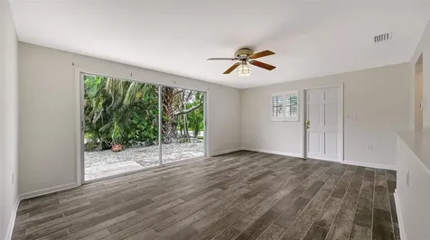560 Cedar Street Longboat Key FL 34228