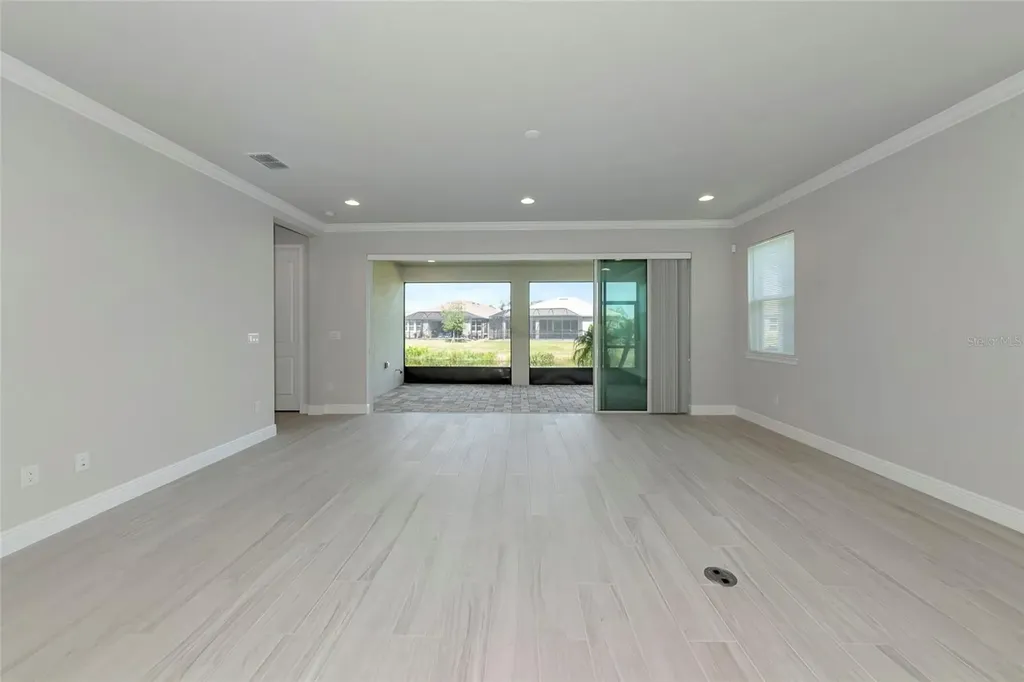 5798 Long Shore Loop Sarasota FL 34238