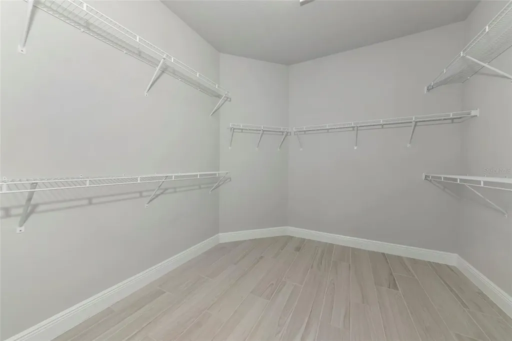 5798 Long Shore Loop Sarasota FL 34238