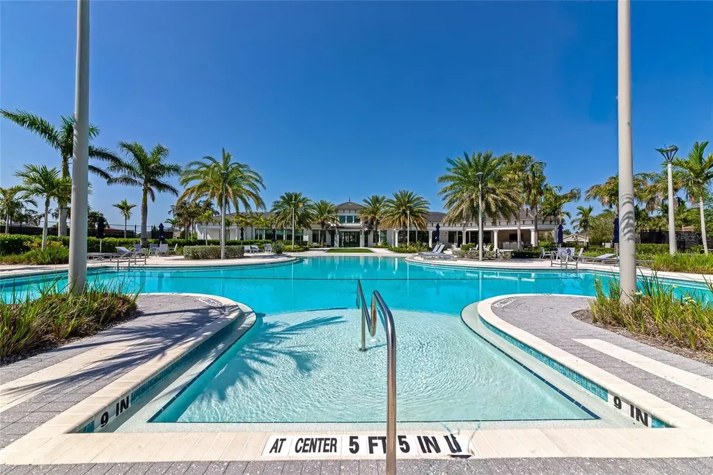 5798 Long Shore Loop Sarasota FL 34238