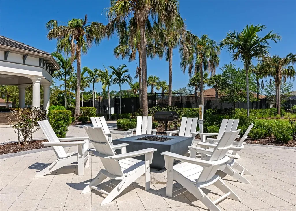 5798 Long Shore Loop Sarasota FL 34238