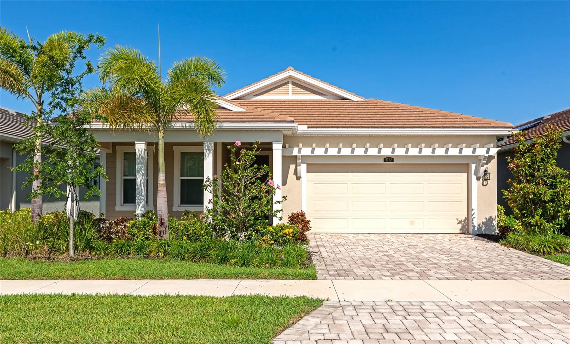 5798 Long Shore Loop Sarasota FL 34238