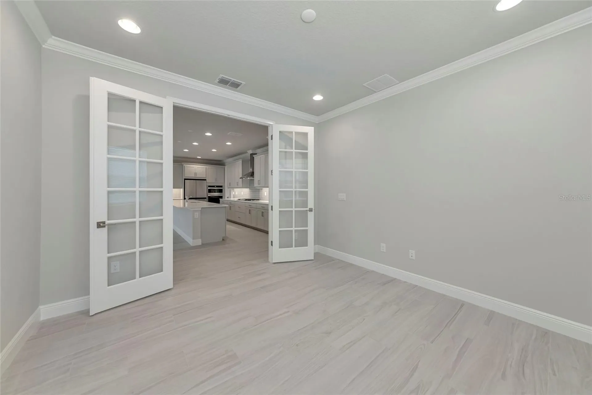 5798 Long Shore Loop Sarasota FL 34238