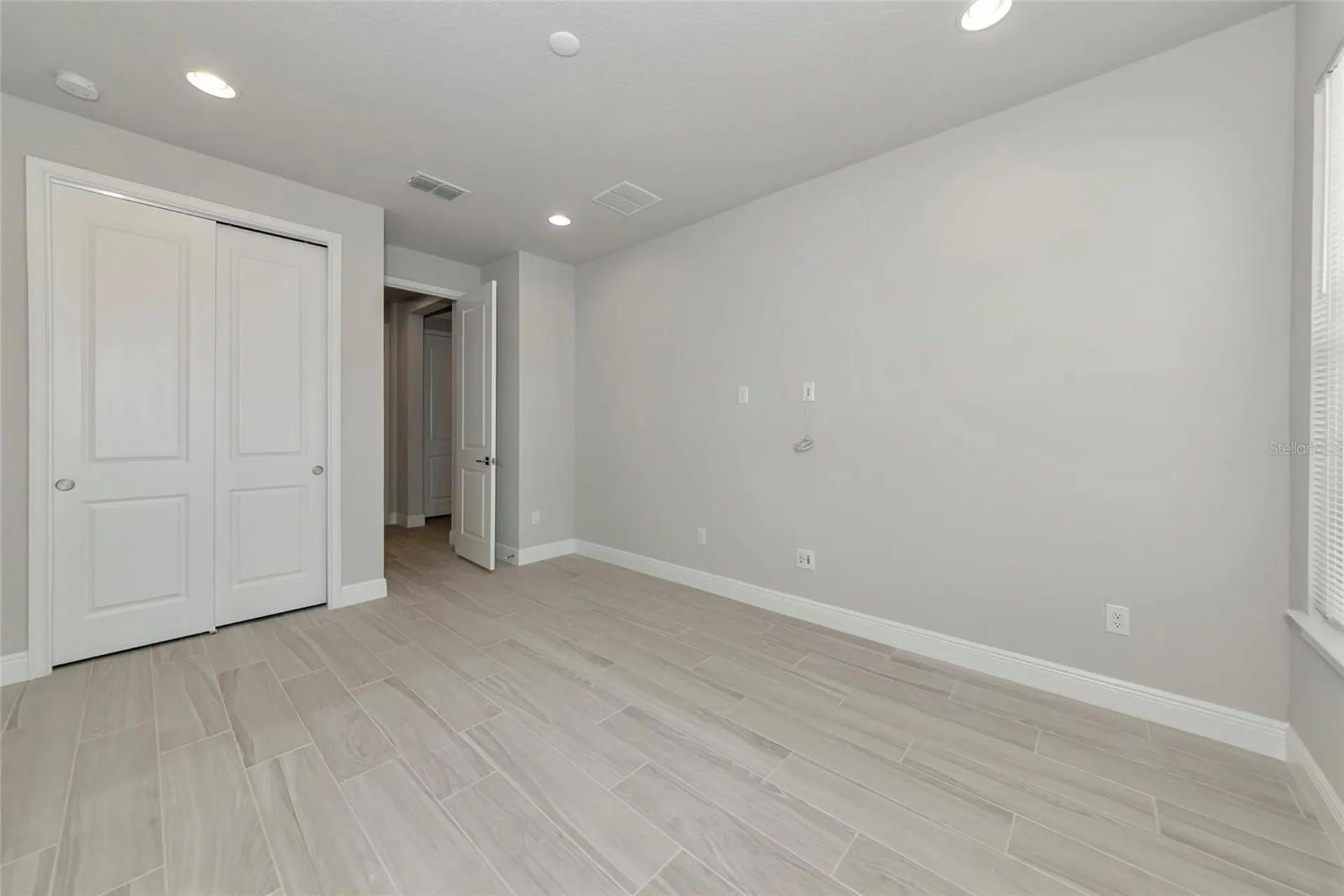 5798 Long Shore Loop Sarasota FL 34238