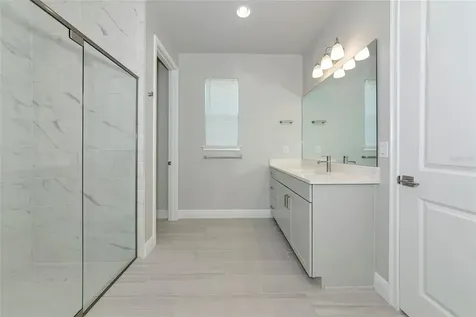 5798 Long Shore Loop Sarasota FL 34238