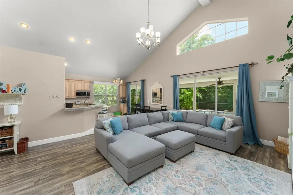 8040 Saint Andrews Circle Orlando FL 32835