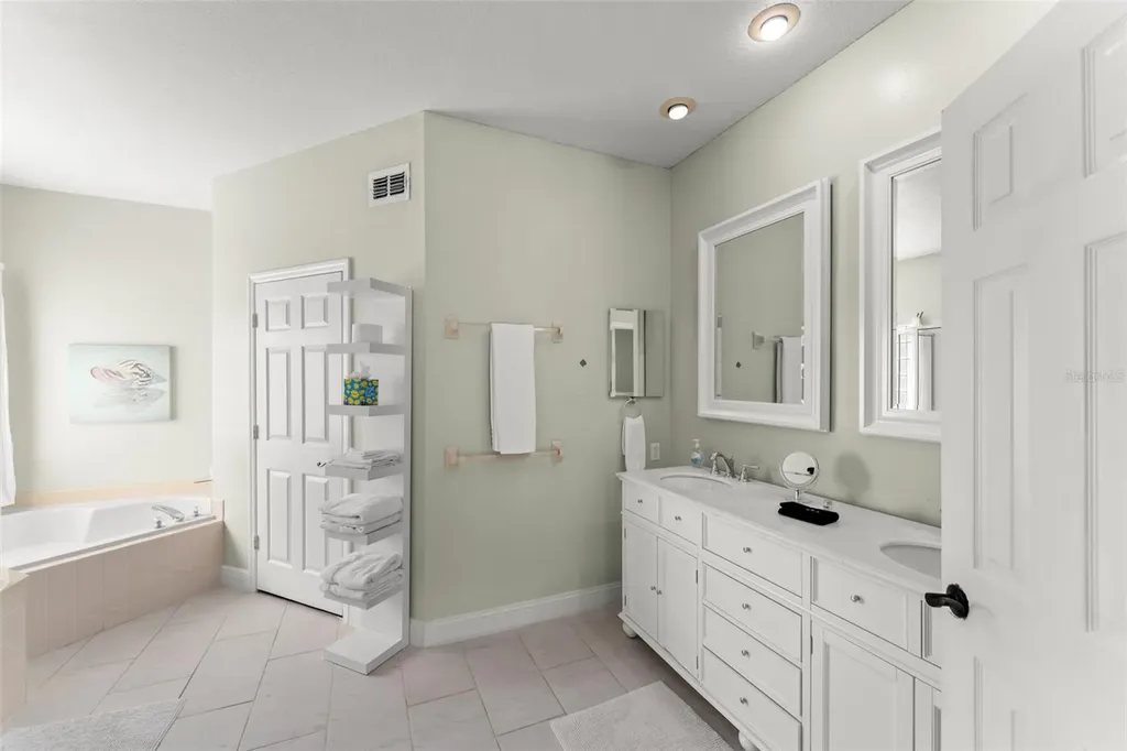8040 Saint Andrews Circle Orlando FL 32835